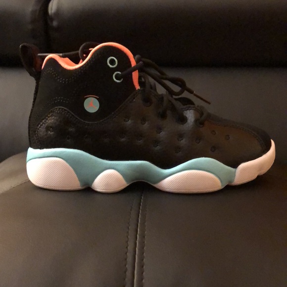 Pre-School Air Jordan - Picture 3 of 6